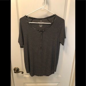 Black and White Top; Size: M; Brand: AEO